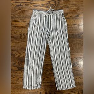 Old Navy Grey and White Stripped Teary Pants XS